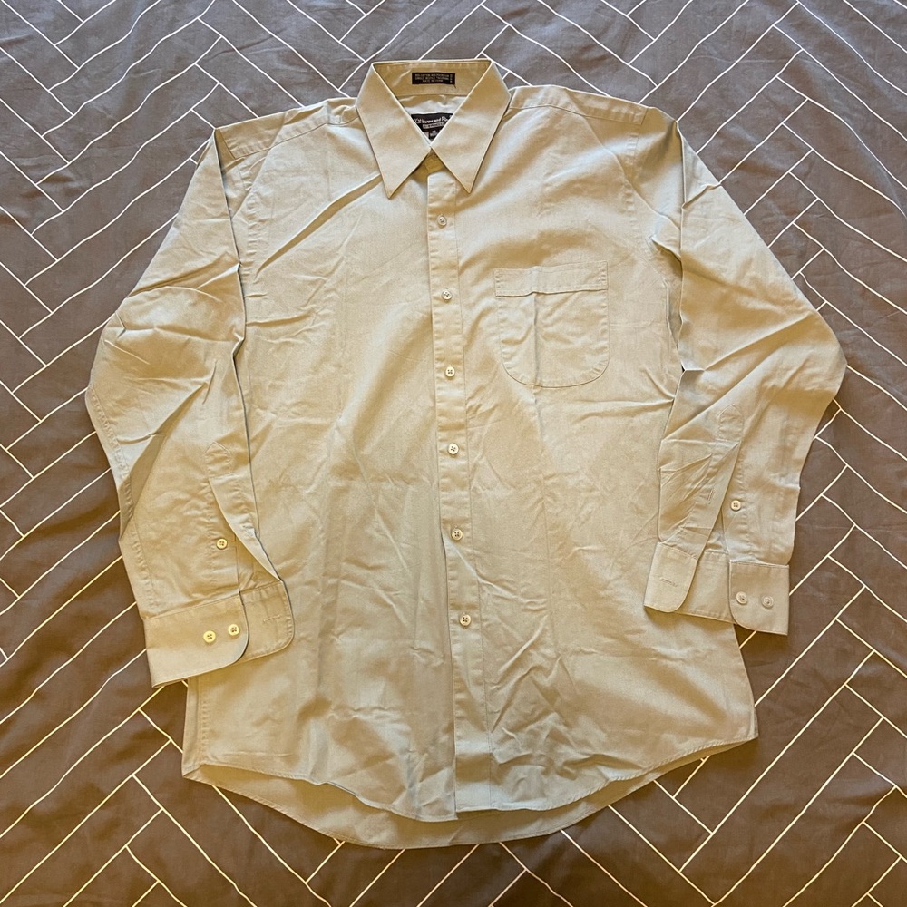 Mens Dress Shirt, size 15 32/33
